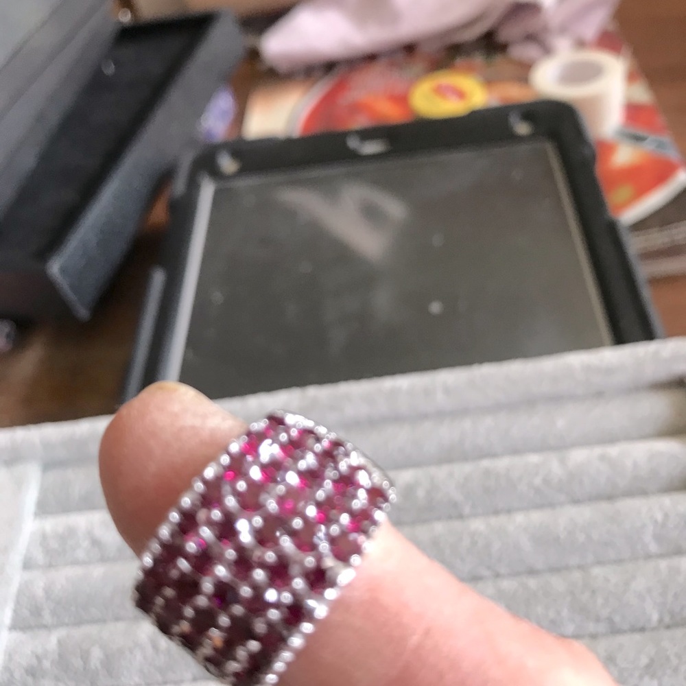 Solid Sterling Silver Ring Sz8 - image 1